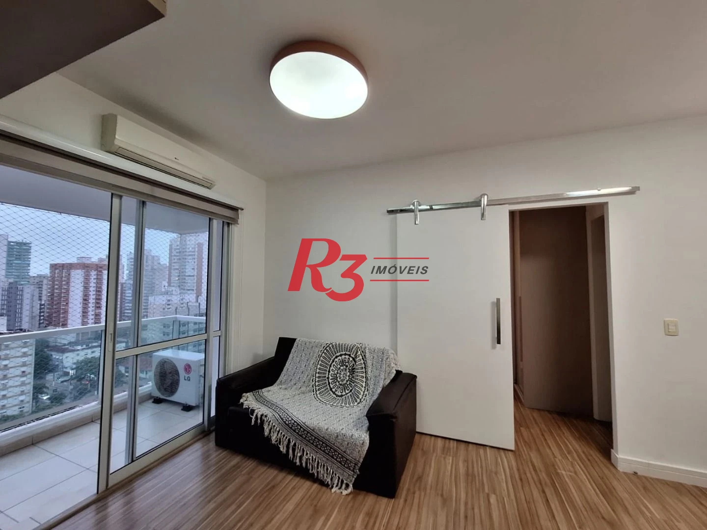 Apartamento com 1 dormitório para alugar, 47 m² por R$ 4.700,00/mês - Boqueirão - Santos/SP