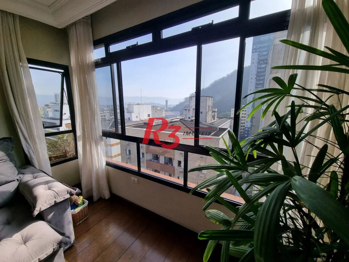 Apartamento com 2 dormitórios à venda, 95 m² por R$ 550.000,00 - Itararé - São Vicente/SP