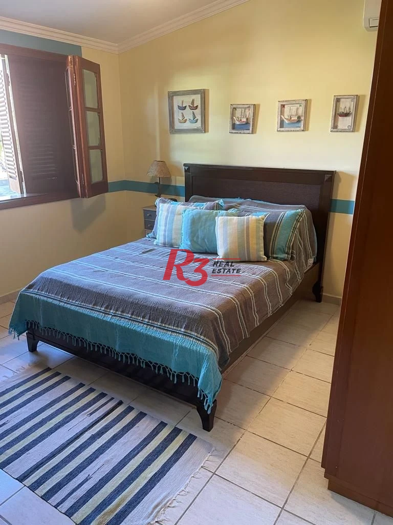 Casa com 4 dormitórios à venda, 247 m² por R$ 2.300.000 - Balneário Praia do Pernambuco - Guarujá/SP -