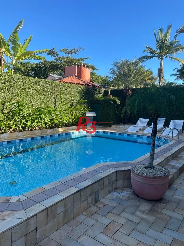 Casa com 4 dormitórios à venda, 247 m² por R$ 2.300.000 - Balneário Praia do Pernambuco - Guarujá/SP -