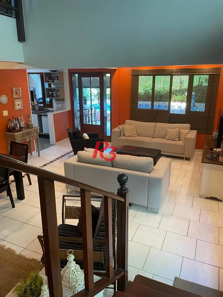 Casa com 4 dormitórios à venda, 247 m² por R$ 2.300.000 - Balneário Praia do Pernambuco - Guarujá/SP -
