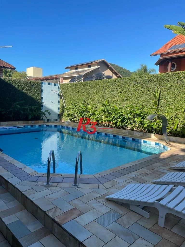 Casa com 4 dormitórios à venda, 247 m² por R$ 2.300.000 - Balneário Praia do Pernambuco - Guarujá/SP -