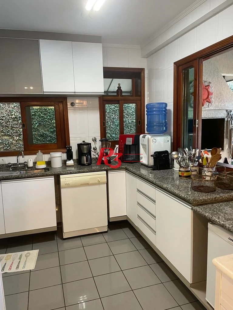 Casa com 4 dormitórios à venda, 247 m² por R$ 2.300.000 - Balneário Praia do Pernambuco - Guarujá/SP -