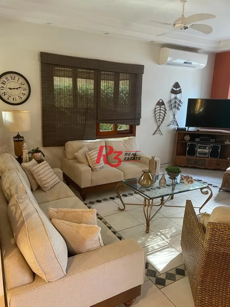 Casa com 4 dormitórios à venda, 247 m² por R$ 2.300.000 - Balneário Praia do Pernambuco - Guarujá/SP -