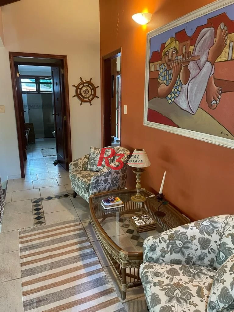 Casa com 4 dormitórios à venda, 247 m² por R$ 2.300.000 - Balneário Praia do Pernambuco - Guarujá/SP -