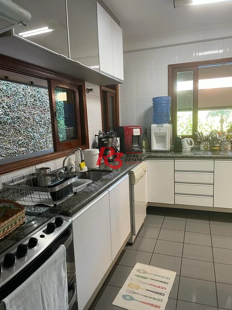 Casa com 4 dormitórios à venda, 247 m² por R$ 2.300.000 - Balneário Praia do Pernambuco - Guarujá/SP -