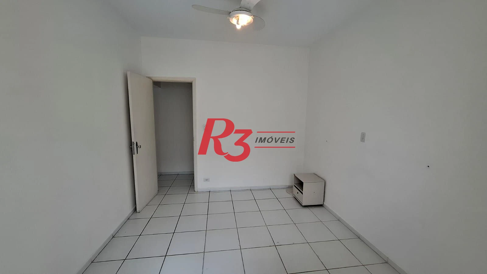 Apartamento para alugar, 81 m² por R$ 3.200,00/mês - José Menino - Santos/SP