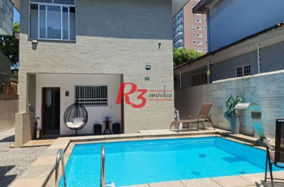 Sobrado com 3 dormitórios à venda, 280 m² por R$ 1.850.000,00 - Embaré - Santos/SP