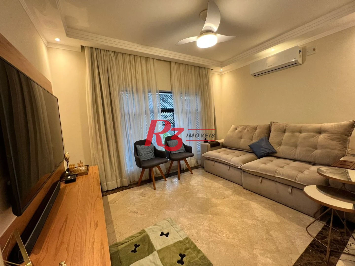 Sobrado com 3 dormitórios à venda, 280 m² por R$ 1.850.000,00 - Embaré - Santos/SP