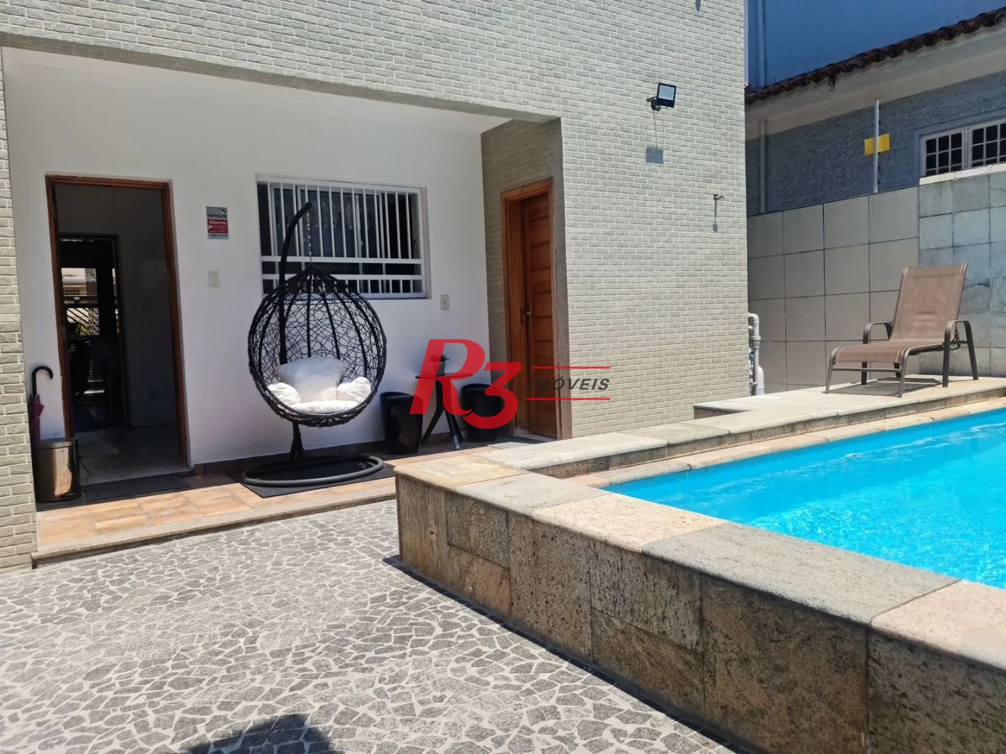 Sobrado com 3 dormitórios à venda, 280 m² por R$ 1.850.000,00 - Embaré - Santos/SP