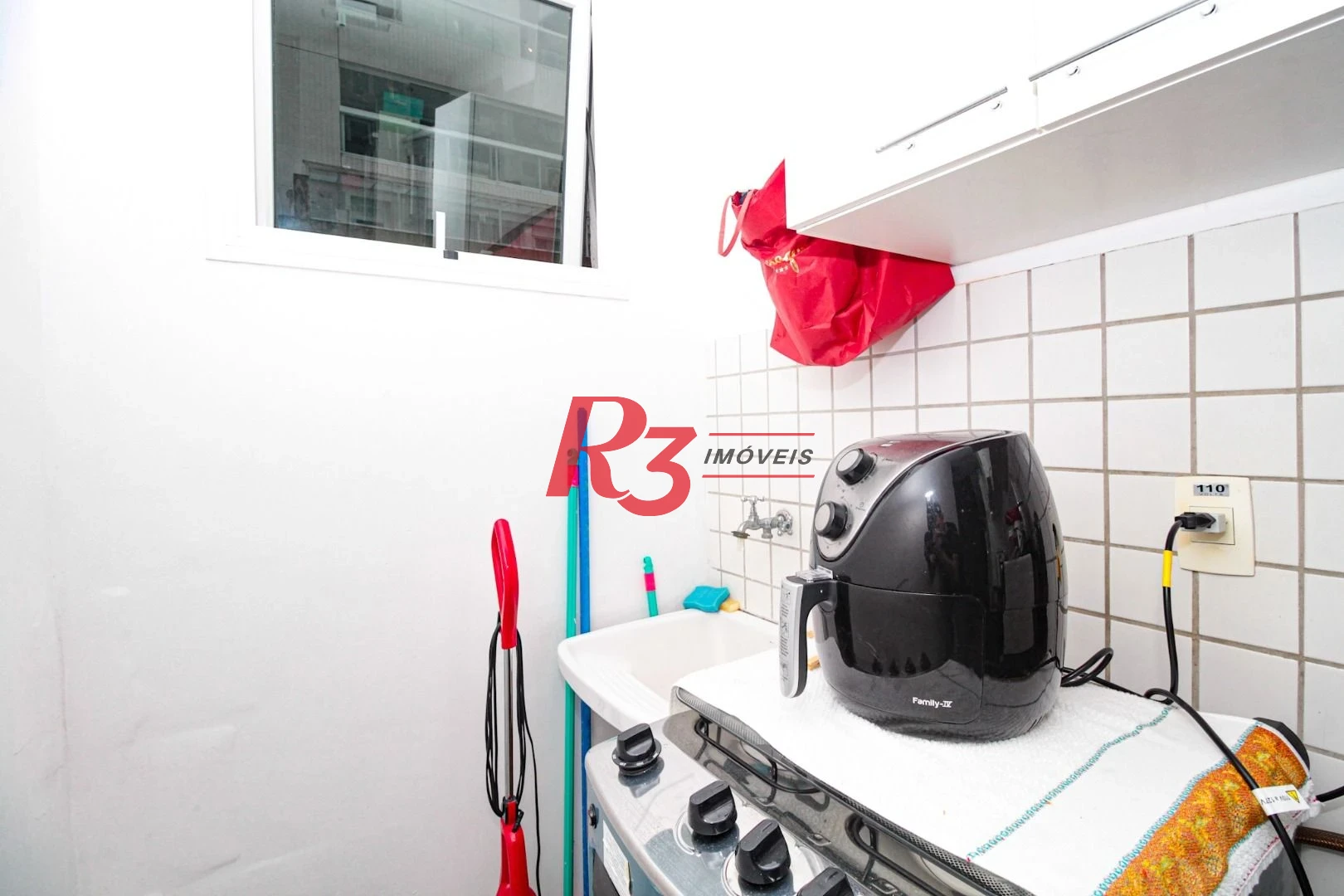 Apartamento para alugar, 69 m² por R$ 4.800,02/mês - Gonzaga - Santos/SP