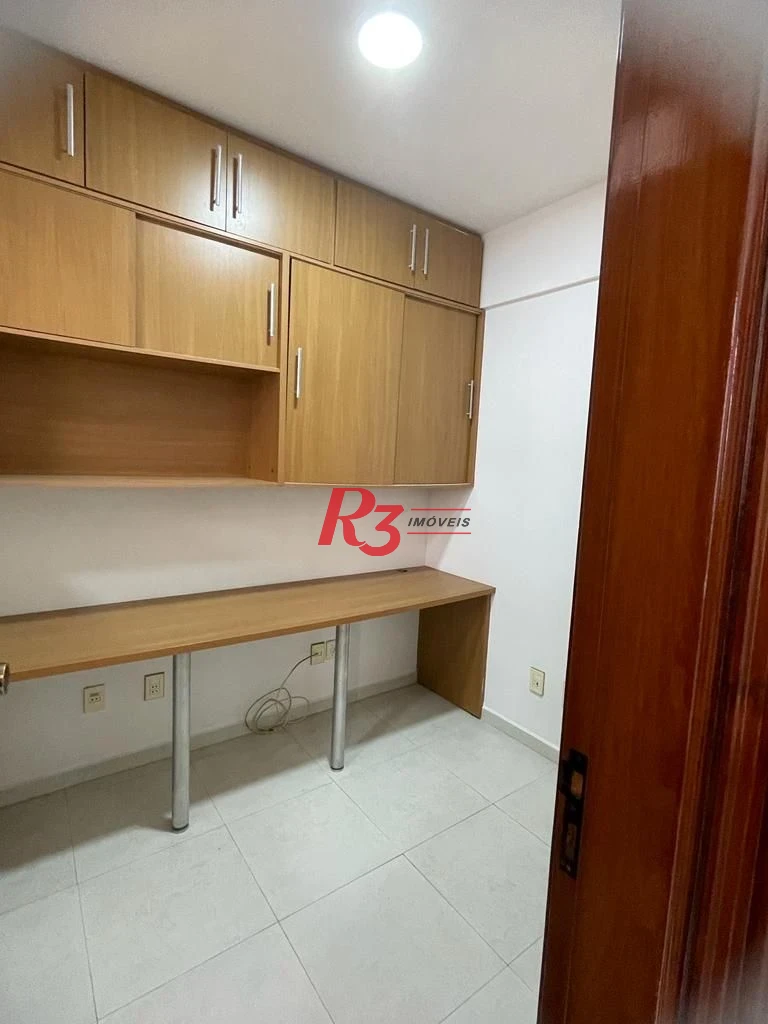 Pompeia  3 dorm 1suite sala ampla dep.completa 2 vagas 2 quadras da praia