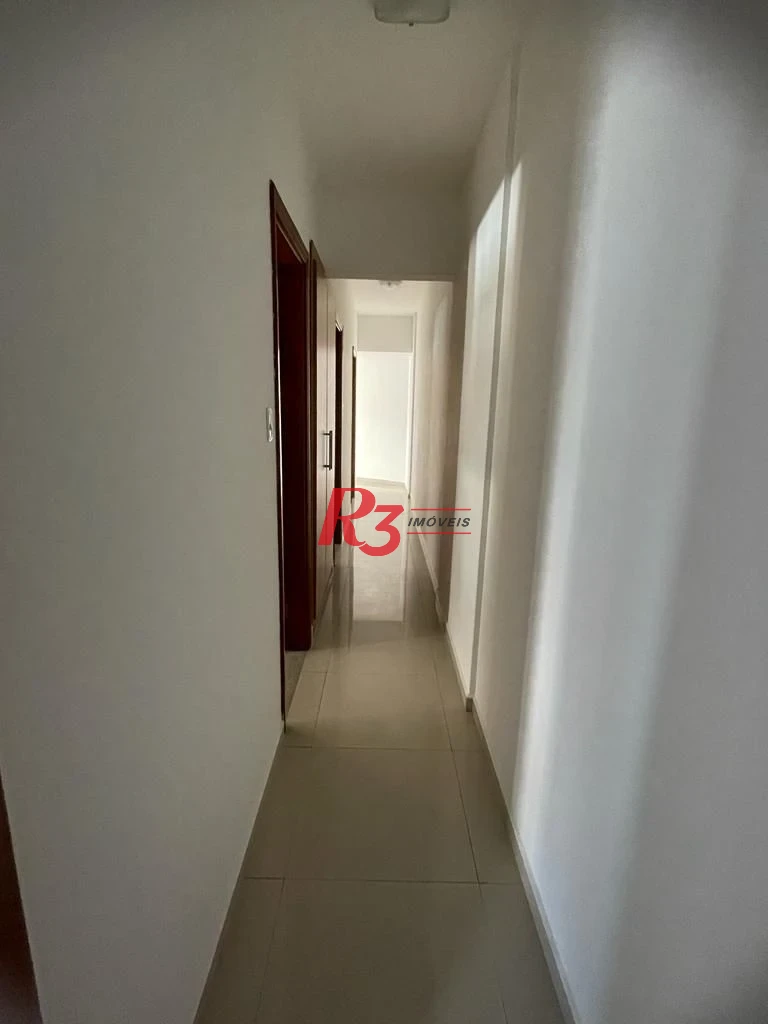 Pompeia  3 dorm 1suite sala ampla dep.completa 2 vagas 2 quadras da praia