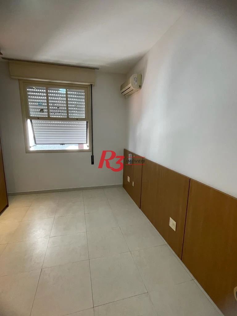 Pompeia  3 dorm 1suite sala ampla dep.completa 2 vagas 2 quadras da praia