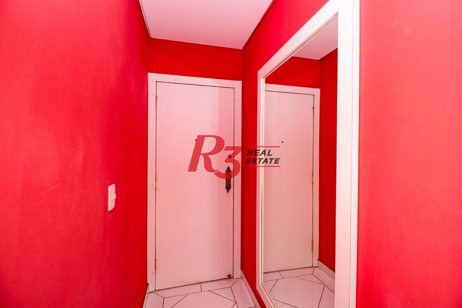 Apartamento com 3 dormitórios à venda, 151 m² por R$ 930.000,00 - Gonzaga - Santos/SP