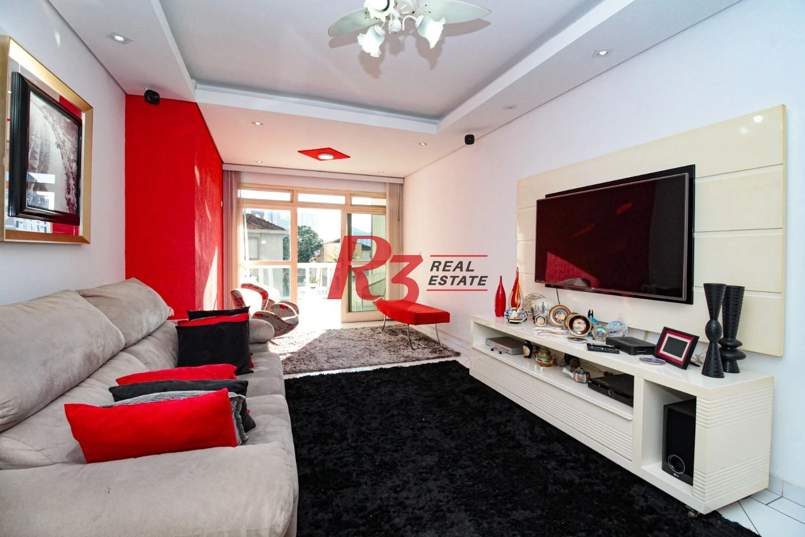 Apartamento com 3 dormitórios à venda, 151 m² por R$ 930.000,00 - Gonzaga - Santos/SP