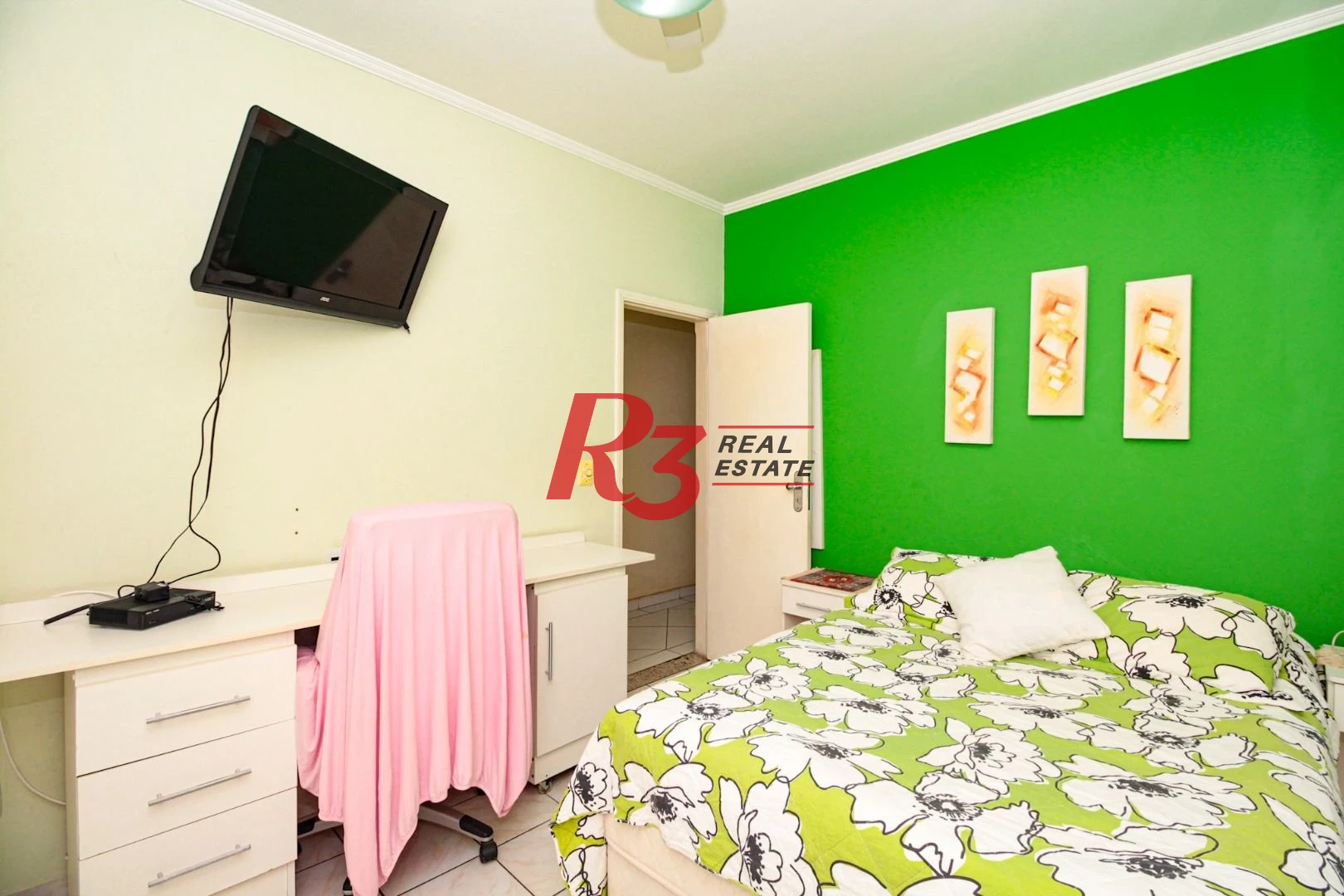 Apartamento com 3 dormitórios à venda, 151 m² por R$ 930.000,00 - Gonzaga - Santos/SP