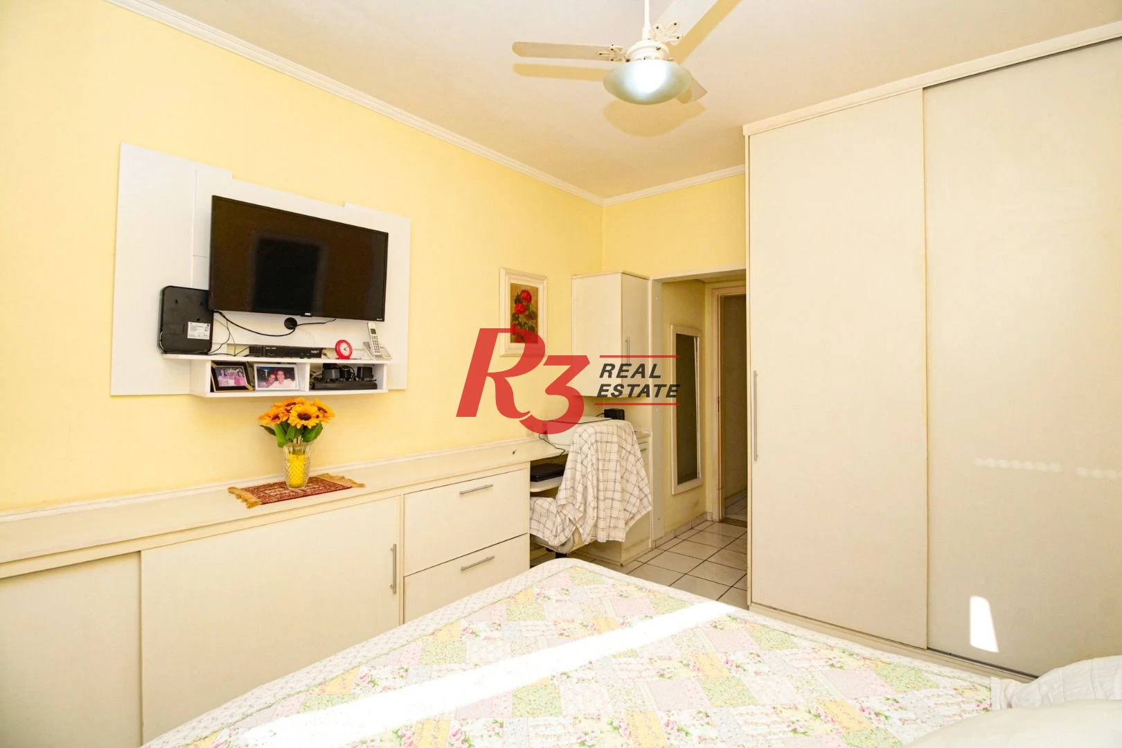 Apartamento com 3 dormitórios à venda, 151 m² por R$ 930.000,00 - Gonzaga - Santos/SP