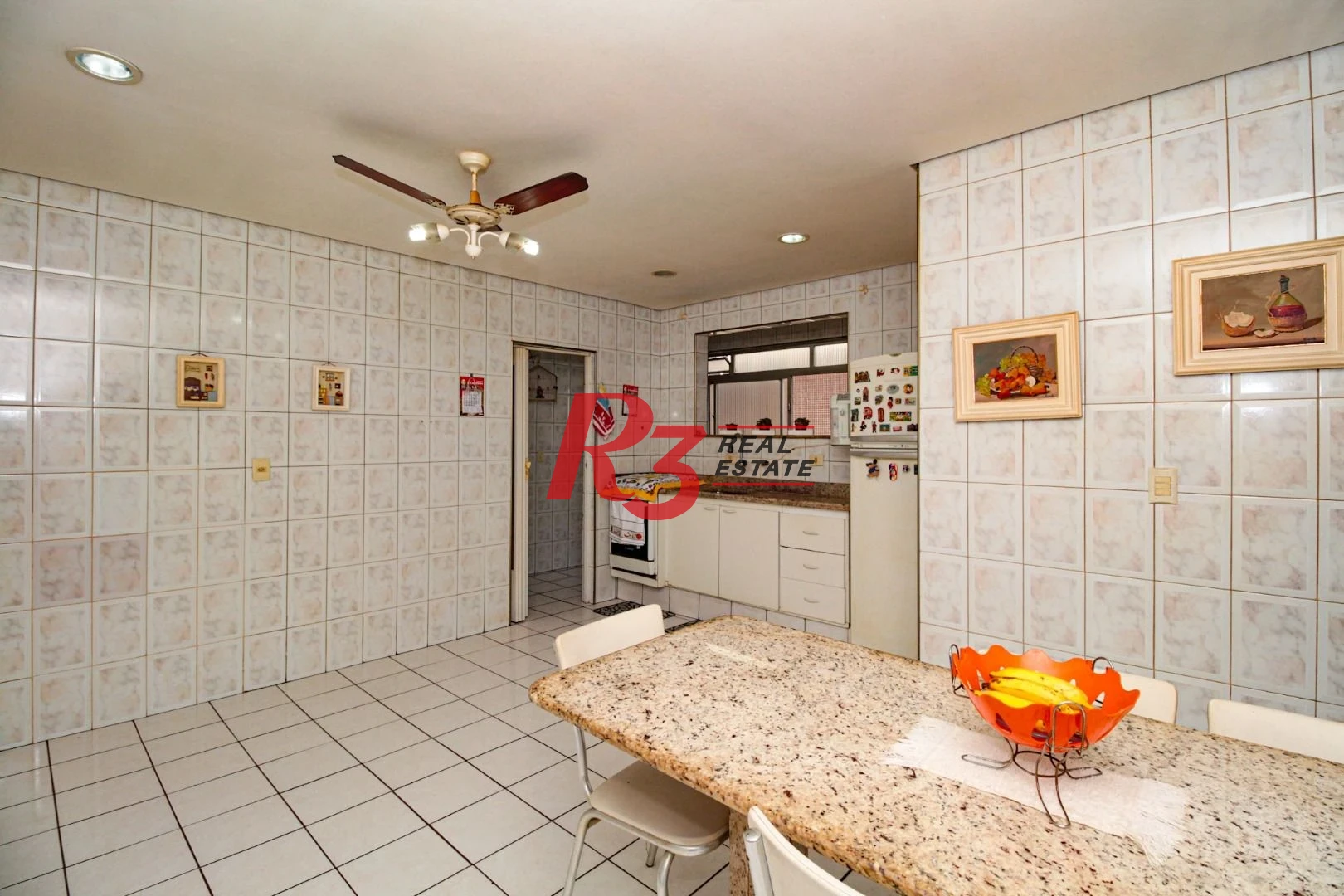Apartamento com 3 dormitórios à venda, 151 m² por R$ 930.000,00 - Gonzaga - Santos/SP
