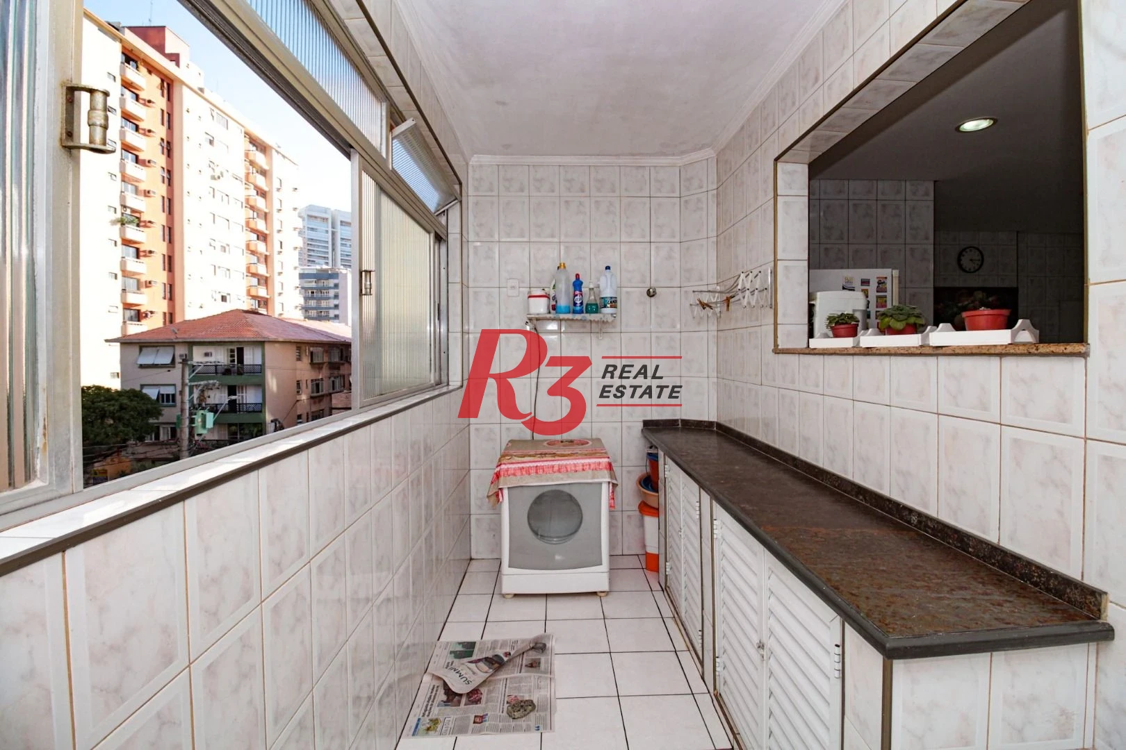 Apartamento com 3 dormitórios à venda, 151 m² por R$ 930.000,00 - Gonzaga - Santos/SP