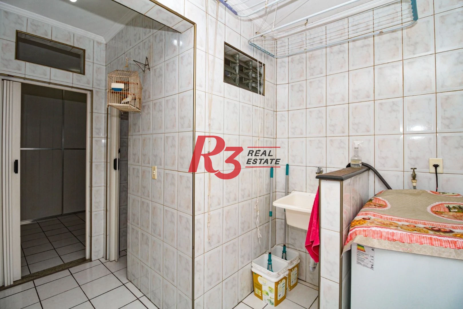 Apartamento com 3 dormitórios à venda, 151 m² por R$ 930.000,00 - Gonzaga - Santos/SP