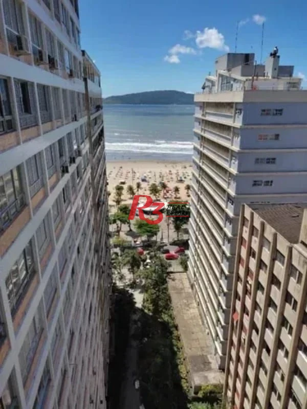 Apartamenbto de 3 quartos com vista mar à venda  em São Vicente.