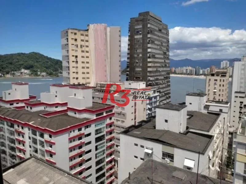 Apartamenbto de 3 quartos com vista mar à venda  em São Vicente.
