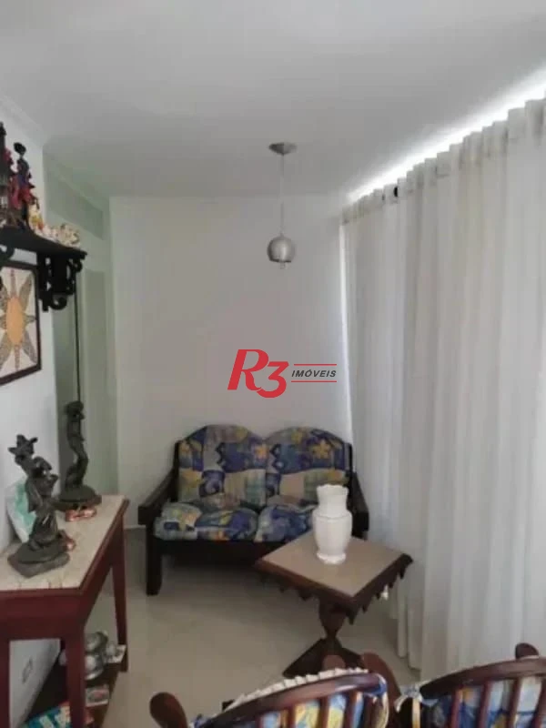 Apartamenbto de 3 quartos com vista mar à venda  em São Vicente.