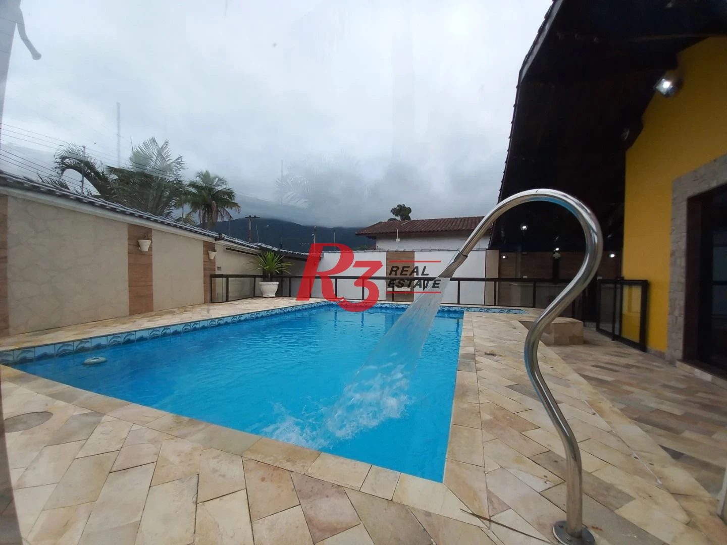 Casa com 5 dormitórios à venda, 450 m² por R$ 2.800.000,00 - Balneário Flórida - Praia Grande/SP