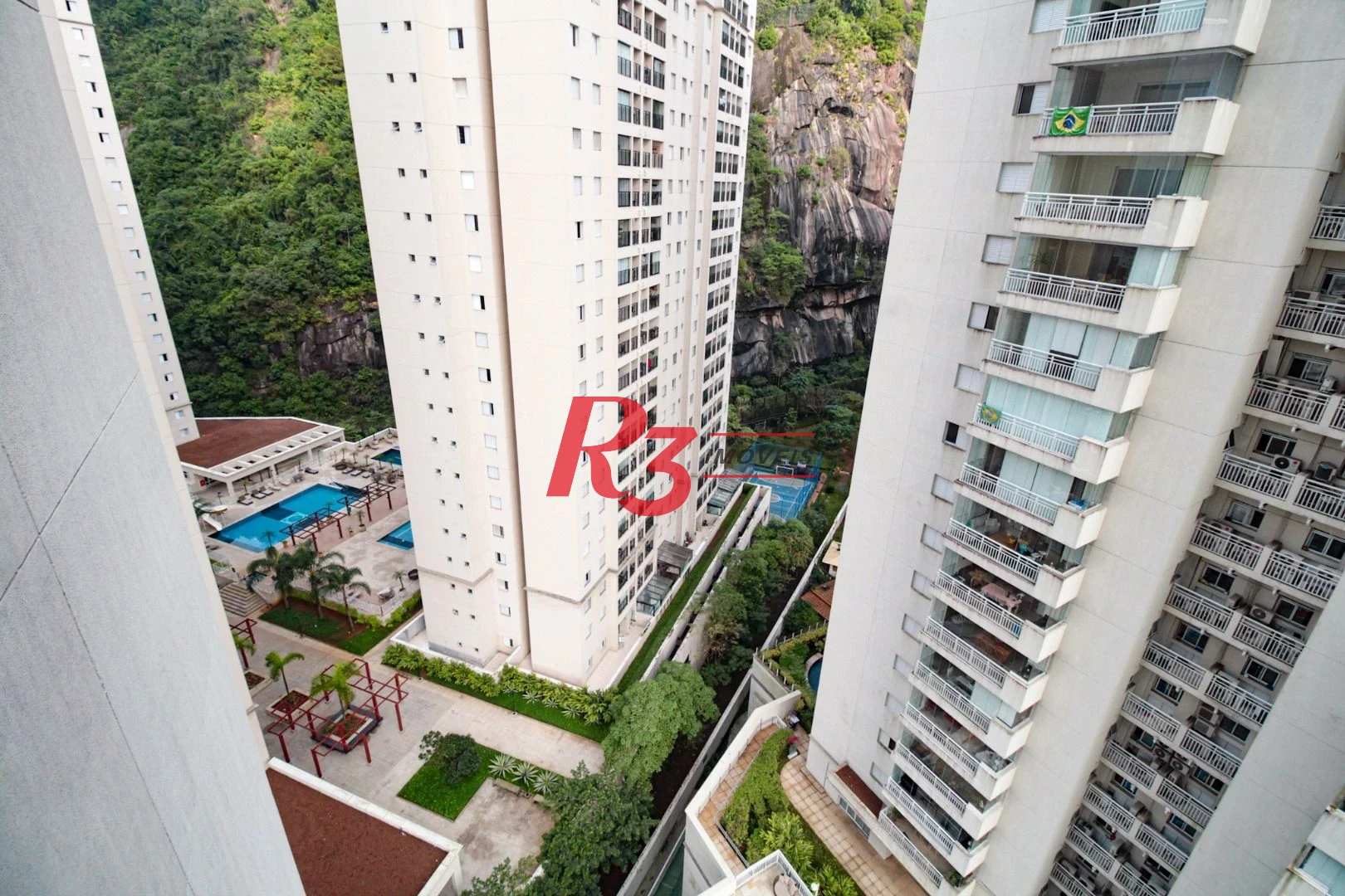 Apartamento com 3 dormitórios à venda, 150 m² por R$ 1.500.000,00 - Marapé - Santos/SP