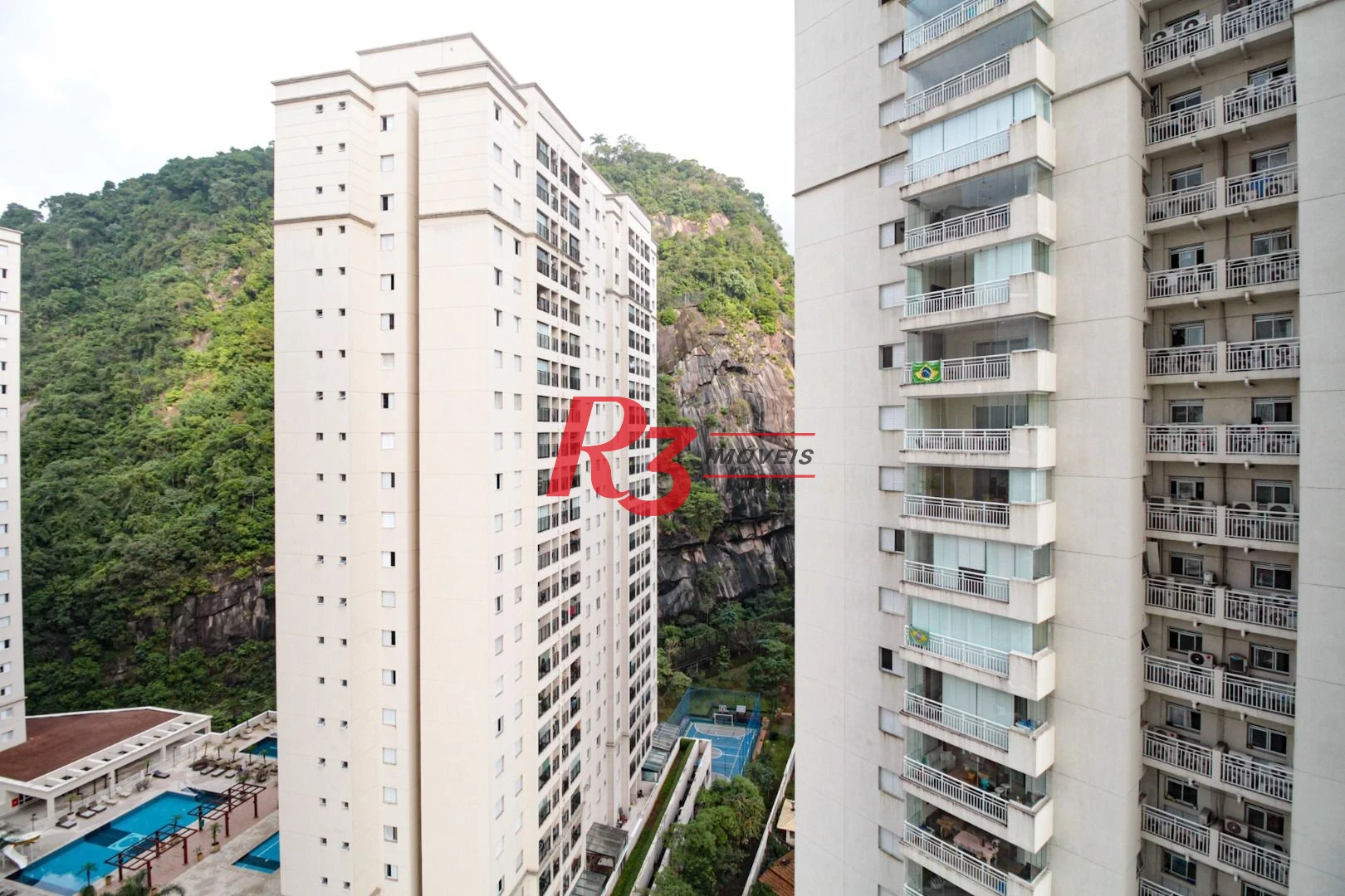 Apartamento com 3 dormitórios à venda, 150 m² por R$ 1.500.000,00 - Marapé - Santos/SP