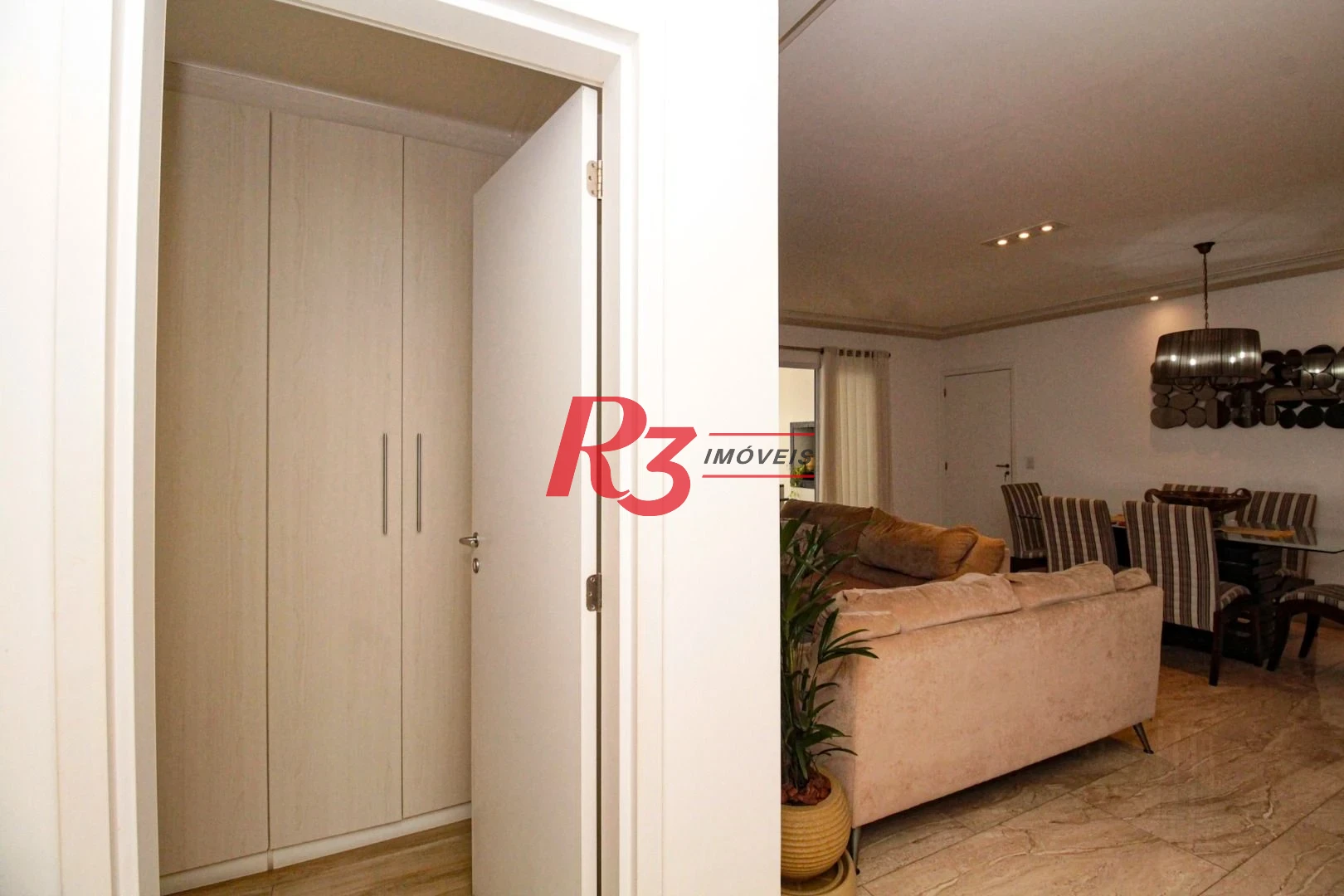 Apartamento com 3 dormitórios à venda, 150 m² por R$ 1.500.000,00 - Marapé - Santos/SP