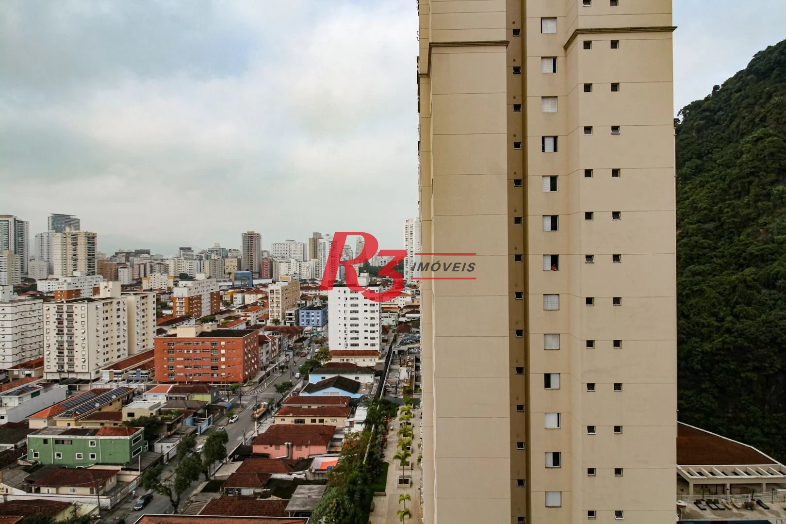 Apartamento com 3 dormitórios à venda, 150 m² por R$ 1.500.000,00 - Marapé - Santos/SP