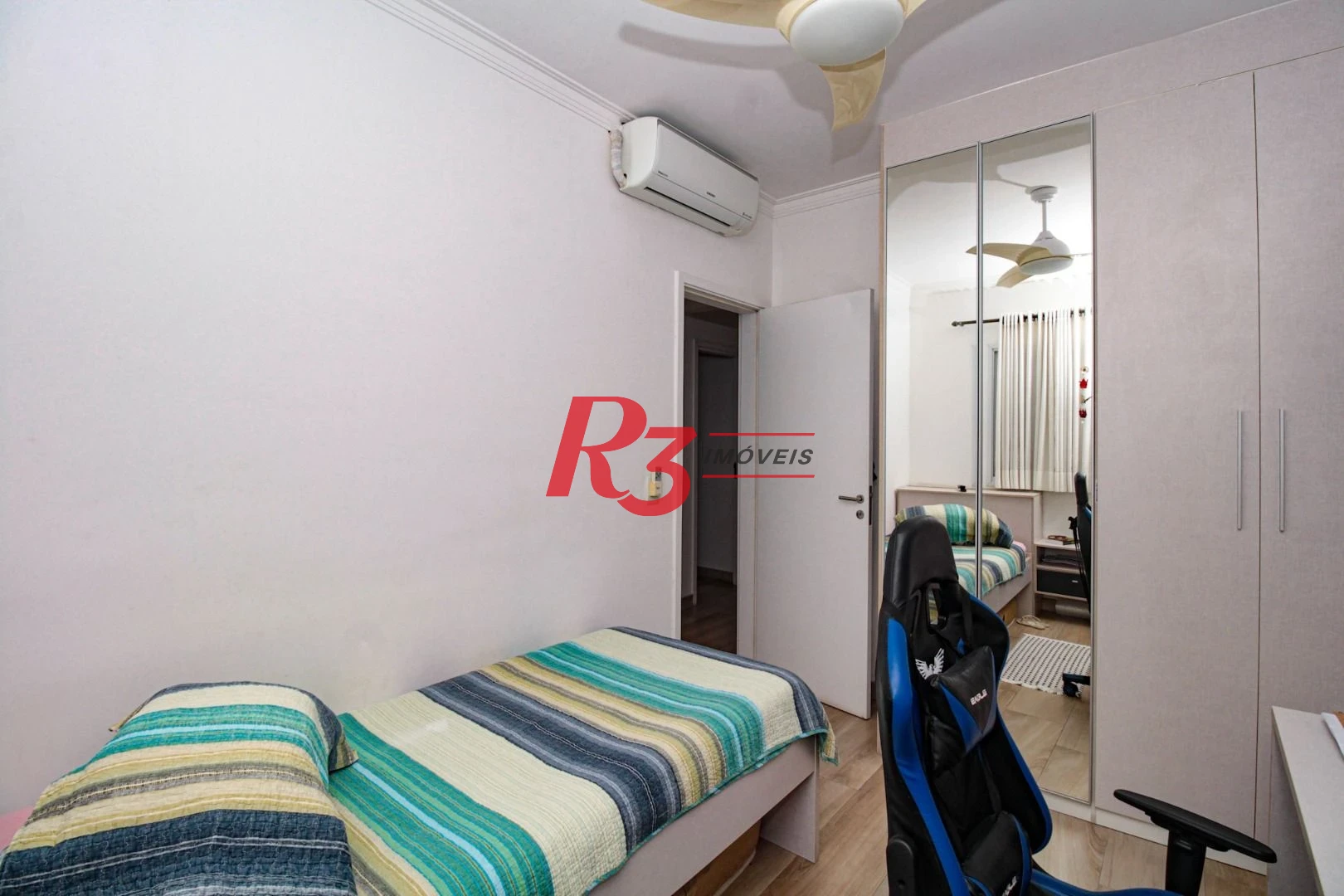 Apartamento com 3 dormitórios à venda, 150 m² por R$ 1.500.000,00 - Marapé - Santos/SP