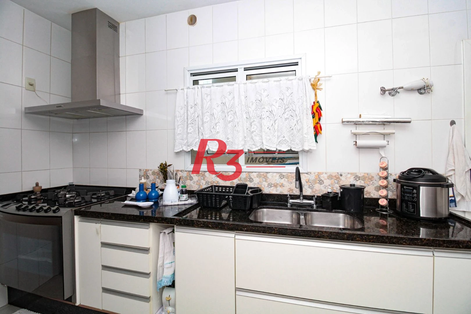 Apartamento com 3 dormitórios à venda, 150 m² por R$ 1.500.000,00 - Marapé - Santos/SP