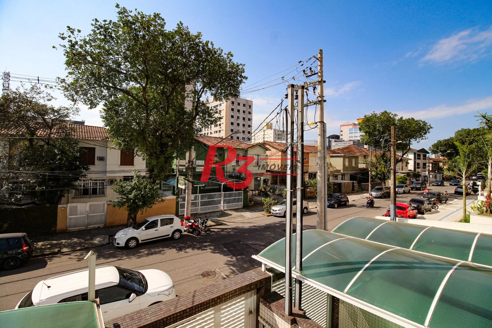 Sobrado com 4 dormitórios à venda, 227 m² por R$ 1.700.000,00 - Boqueirão - Santos/SP