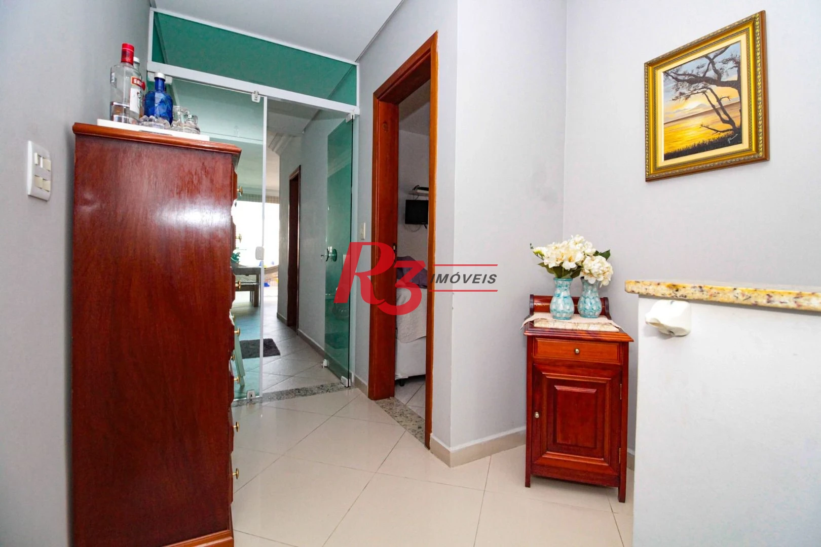 Sobrado com 4 dormitórios à venda, 227 m² por R$ 1.700.000,00 - Boqueirão - Santos/SP