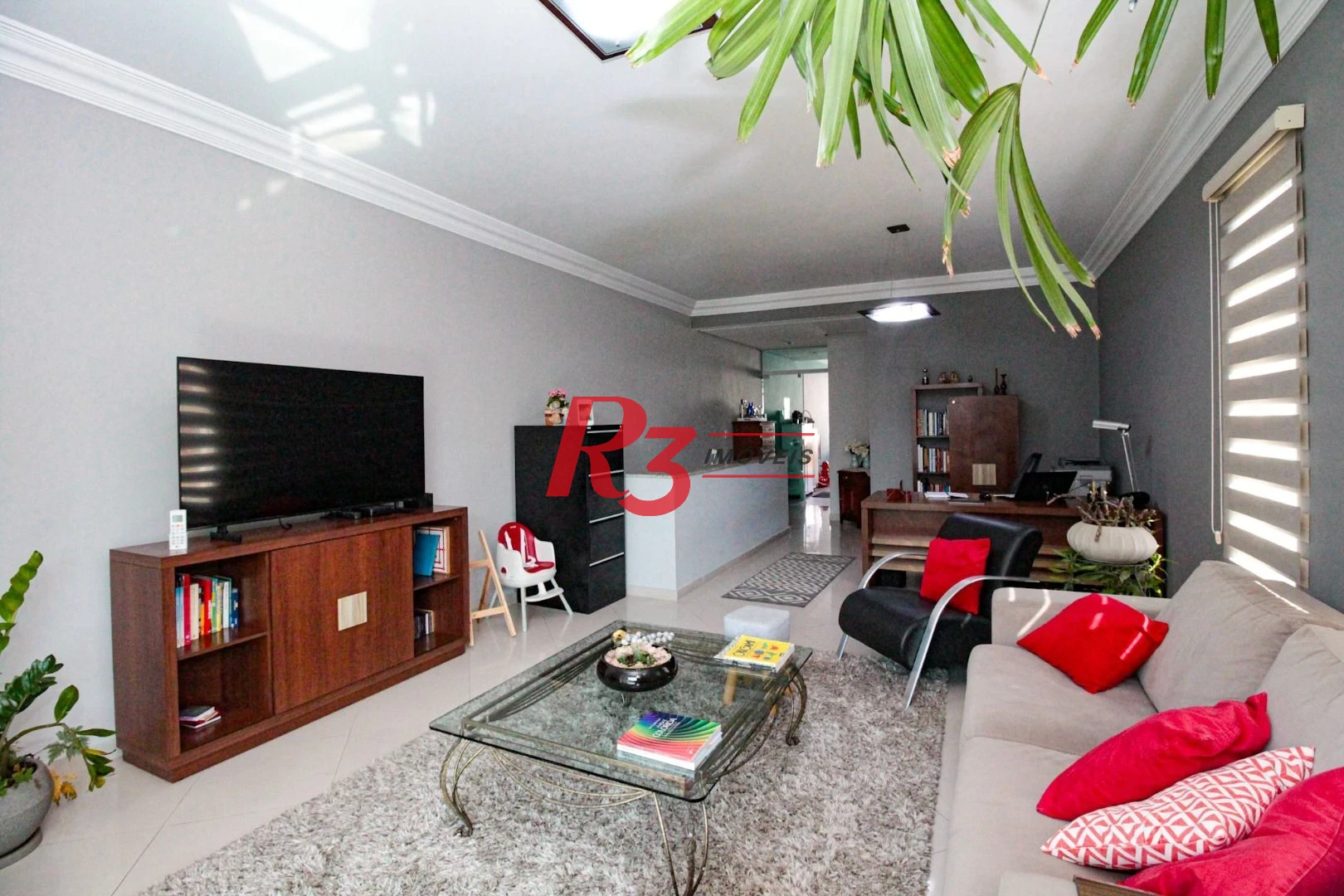 Sobrado com 4 dormitórios à venda, 227 m² por R$ 1.700.000,00 - Boqueirão - Santos/SP