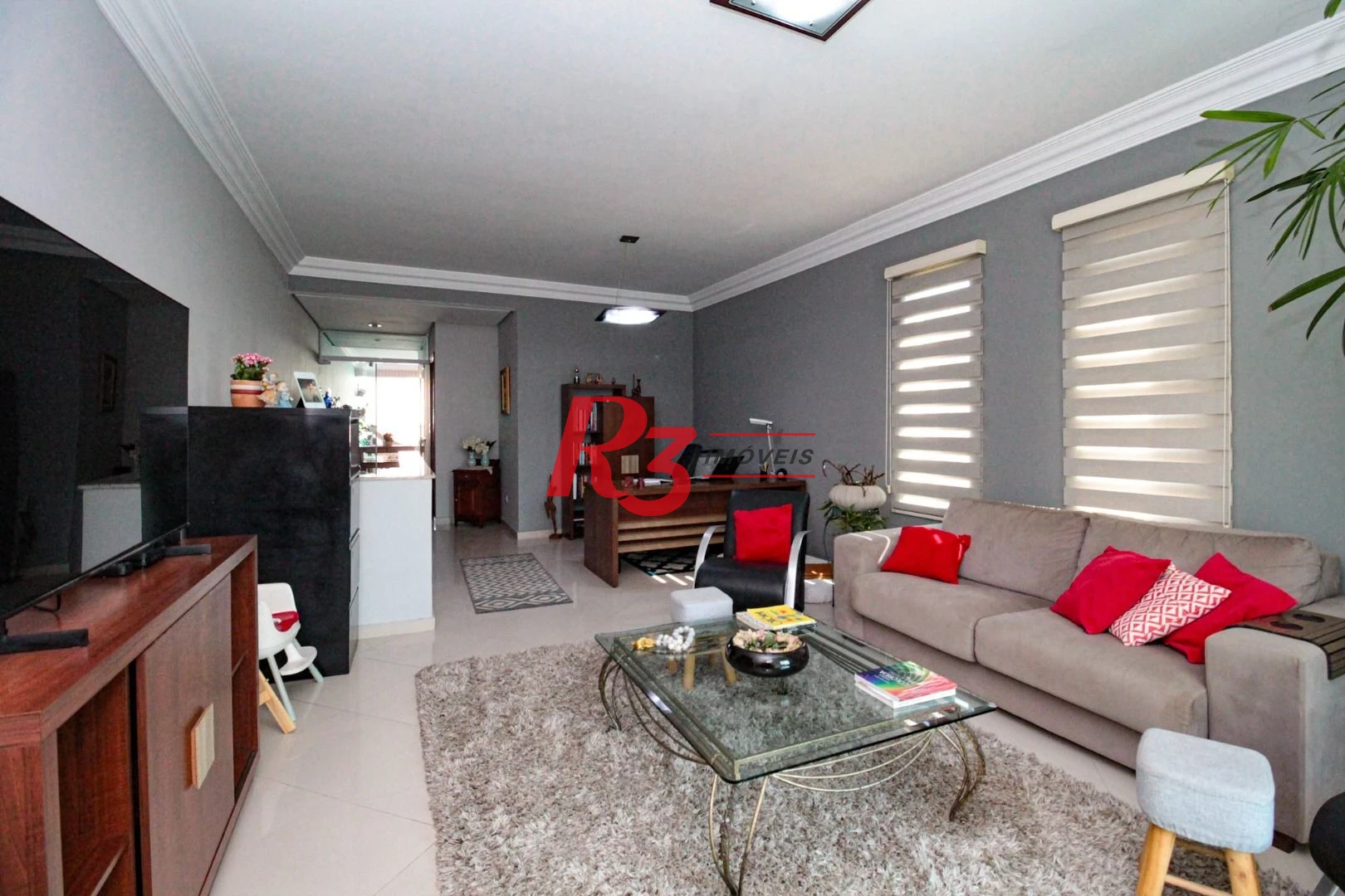 Sobrado com 4 dormitórios à venda, 227 m² por R$ 1.700.000,00 - Boqueirão - Santos/SP