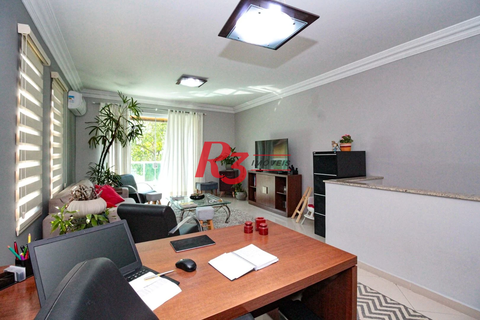Sobrado com 4 dormitórios à venda, 227 m² por R$ 1.700.000,00 - Boqueirão - Santos/SP