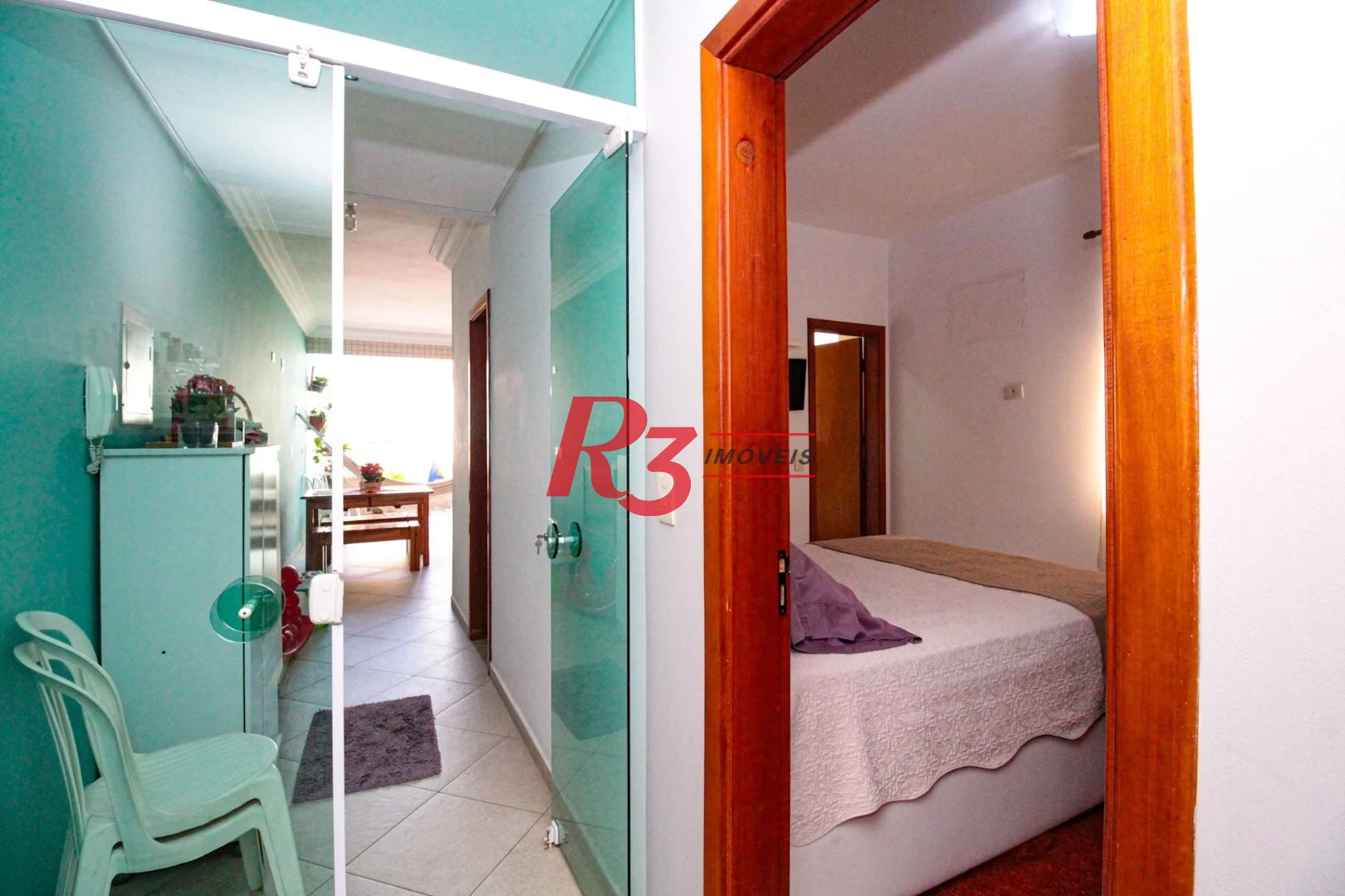 Sobrado com 4 dormitórios à venda, 227 m² por R$ 1.700.000,00 - Boqueirão - Santos/SP