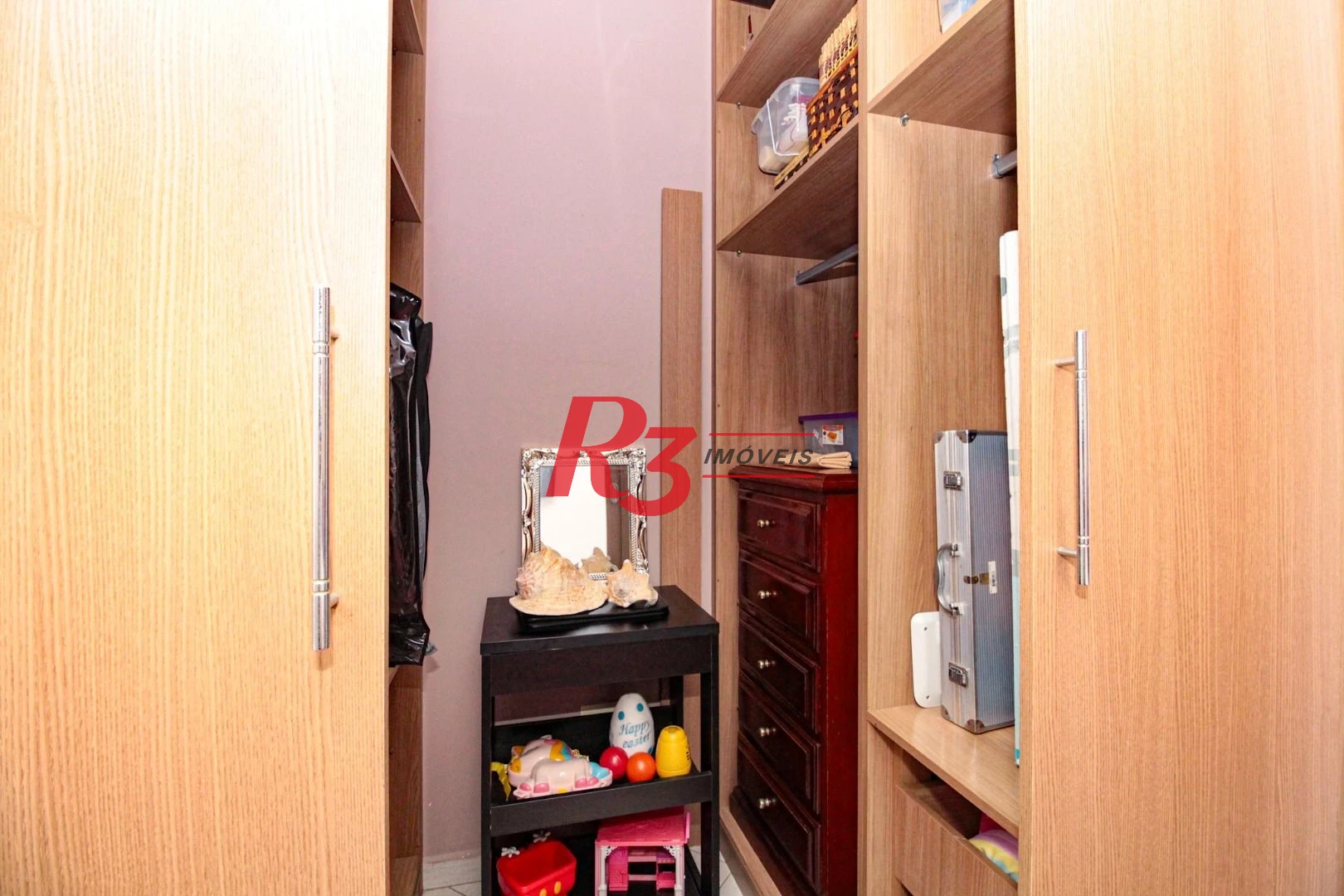 Sobrado com 4 dormitórios à venda, 227 m² por R$ 1.700.000,00 - Boqueirão - Santos/SP