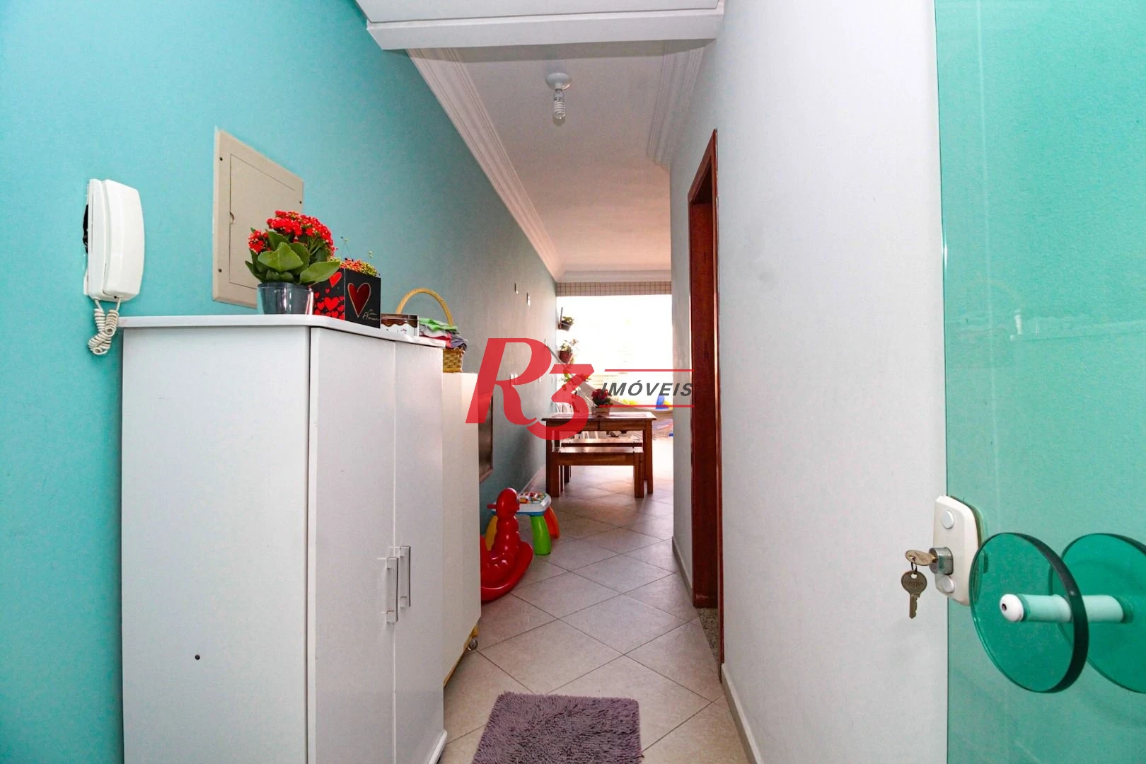 Sobrado com 4 dormitórios à venda, 227 m² por R$ 1.700.000,00 - Boqueirão - Santos/SP