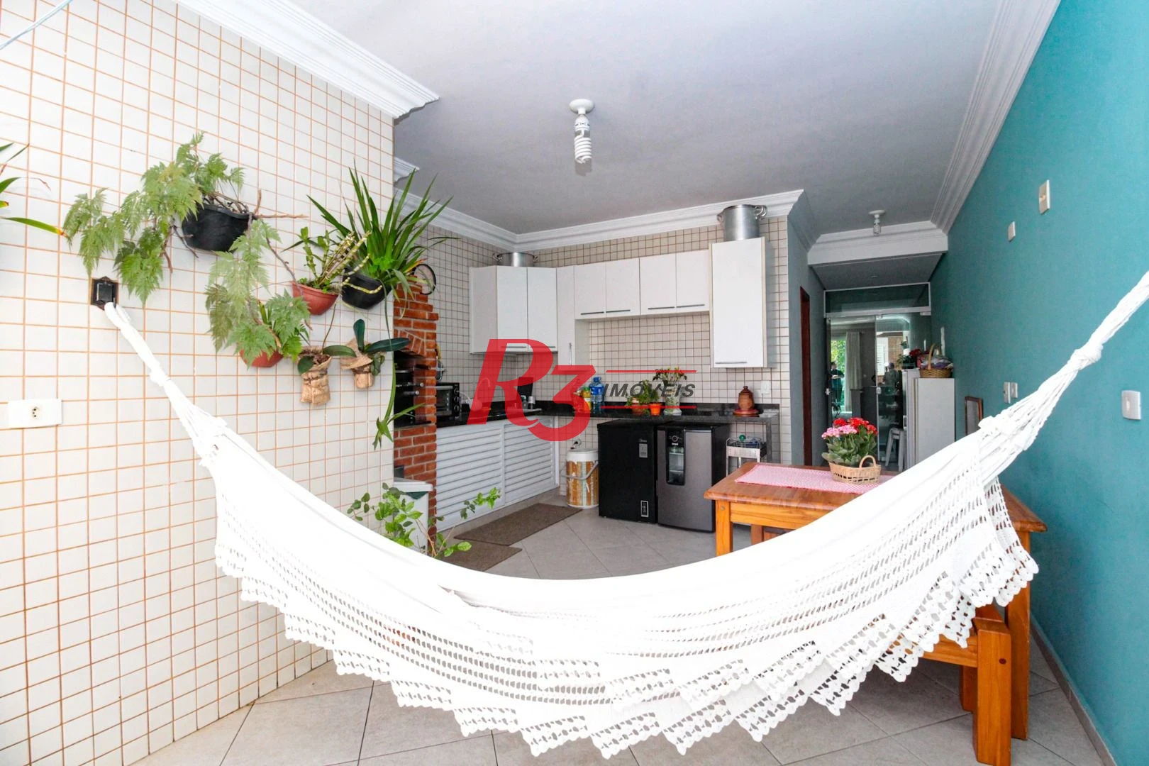 Sobrado com 4 dormitórios à venda, 227 m² por R$ 1.700.000,00 - Boqueirão - Santos/SP