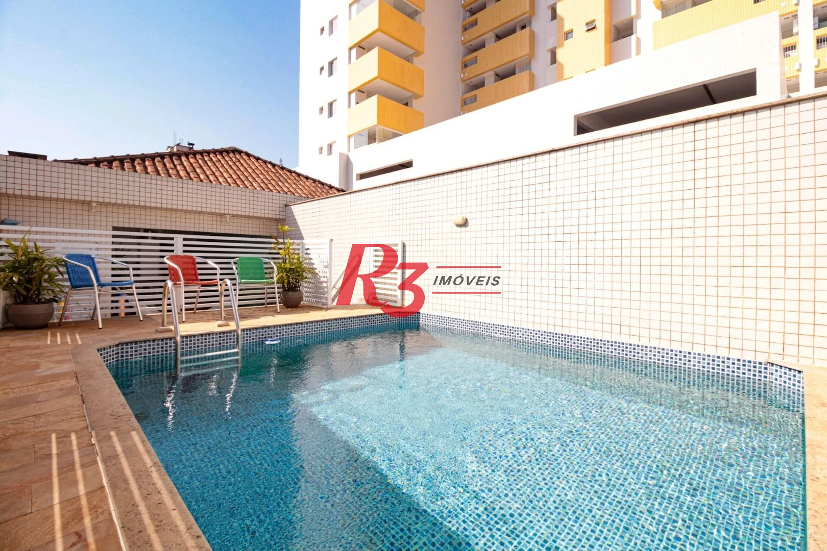 Sobrado com 4 dormitórios à venda, 227 m² por R$ 1.700.000,00 - Boqueirão - Santos/SP