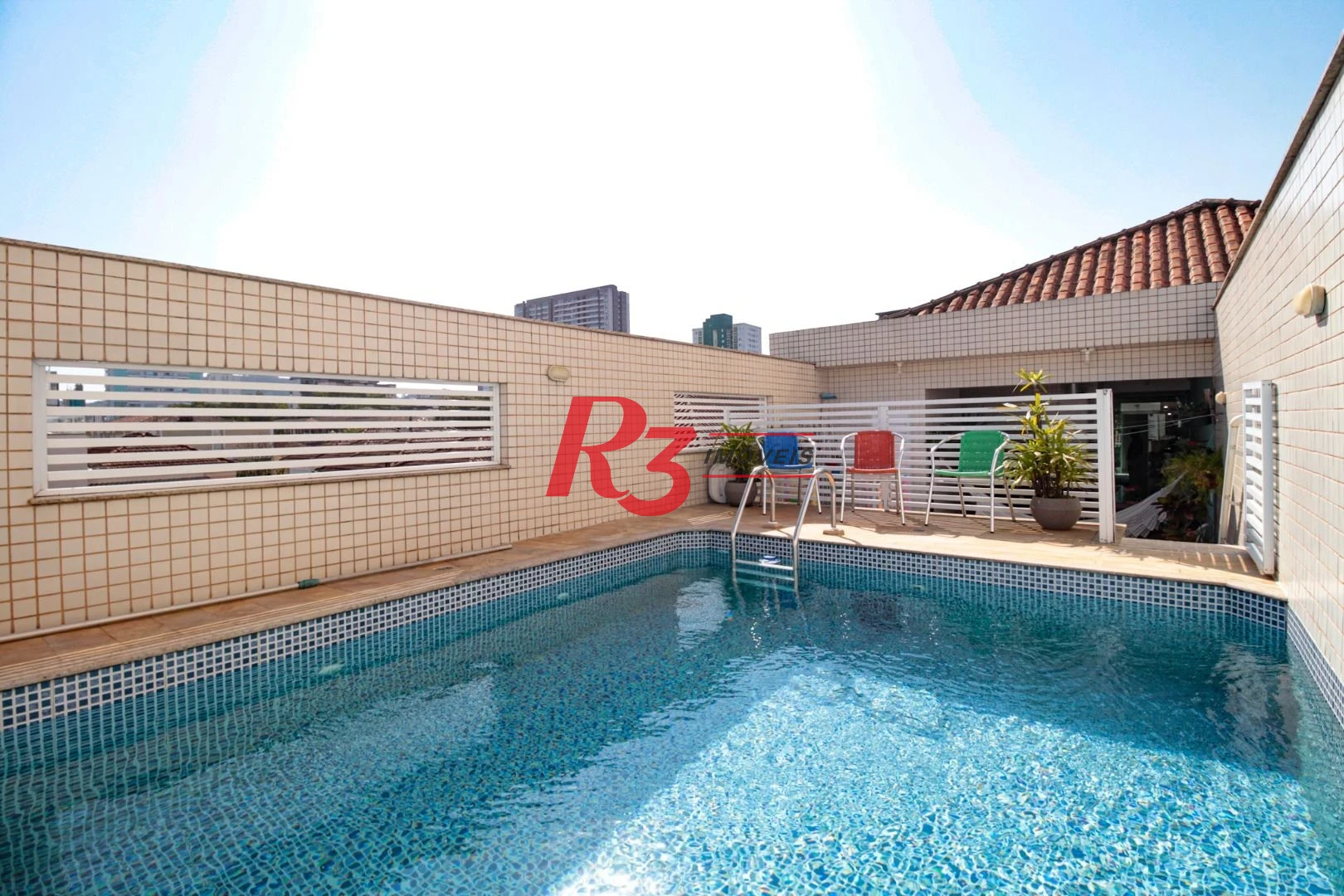 Sobrado com 4 dormitórios à venda, 227 m² por R$ 1.700.000,00 - Boqueirão - Santos/SP