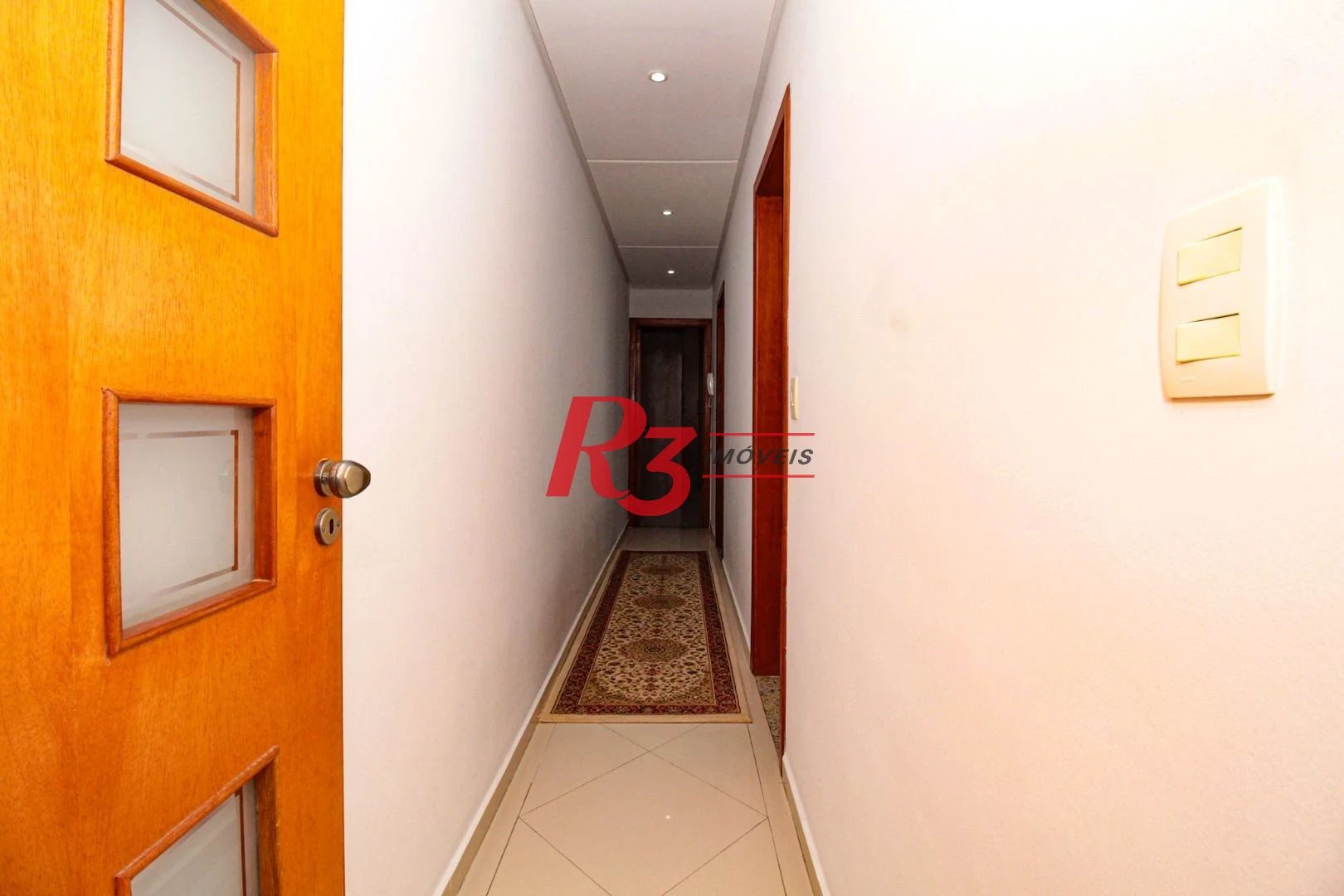 Sobrado com 4 dormitórios à venda, 227 m² por R$ 1.700.000,00 - Boqueirão - Santos/SP
