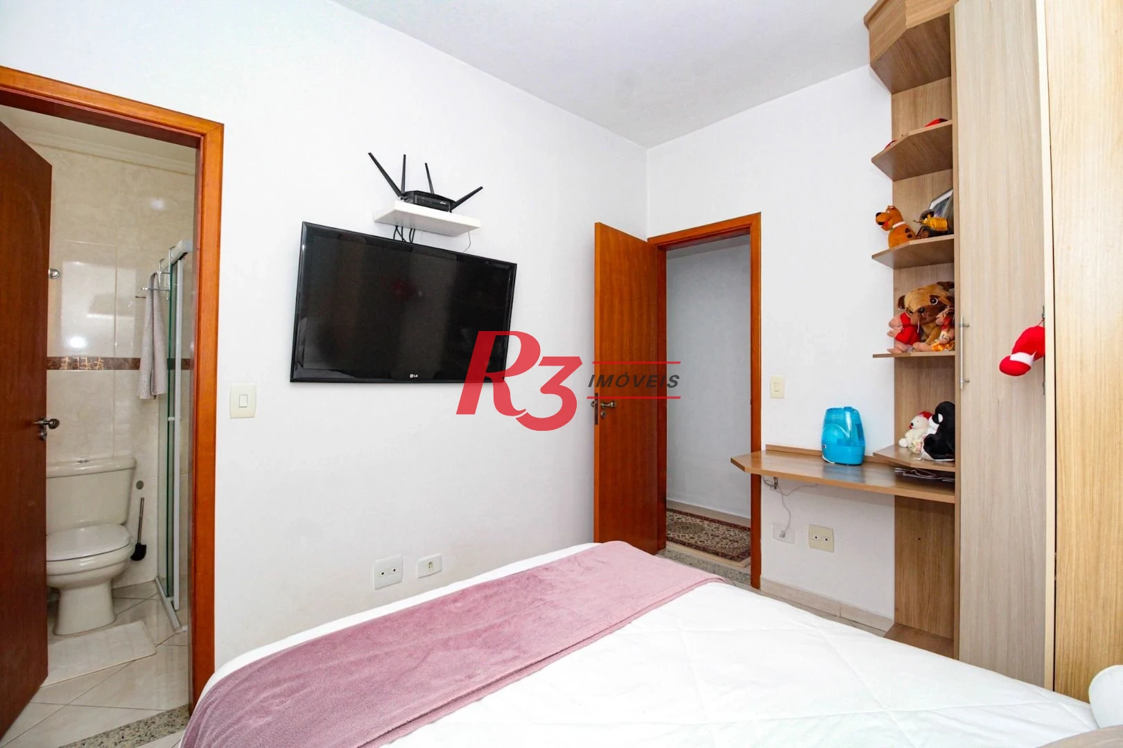 Sobrado com 4 dormitórios à venda, 227 m² por R$ 1.700.000,00 - Boqueirão - Santos/SP
