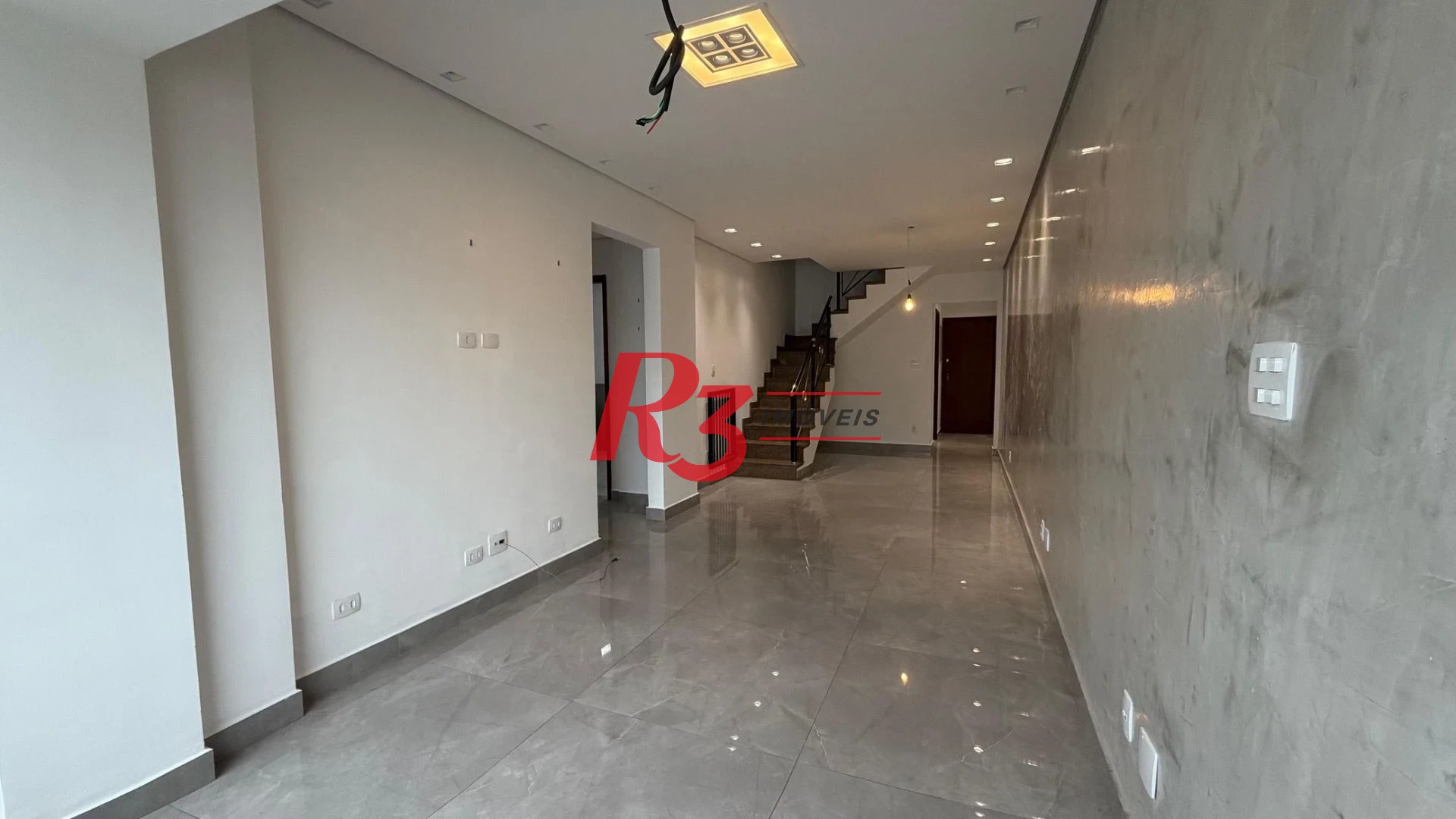 Cobertura com 3 dormitórios para alugar, 200 m² por R$ 14.010,00/mês - Campo Grande - Santos/SP
