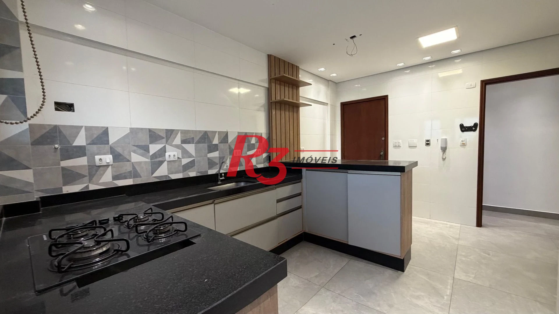 Cobertura com 3 dormitórios para alugar, 200 m² por R$ 14.010,00/mês - Campo Grande - Santos/SP